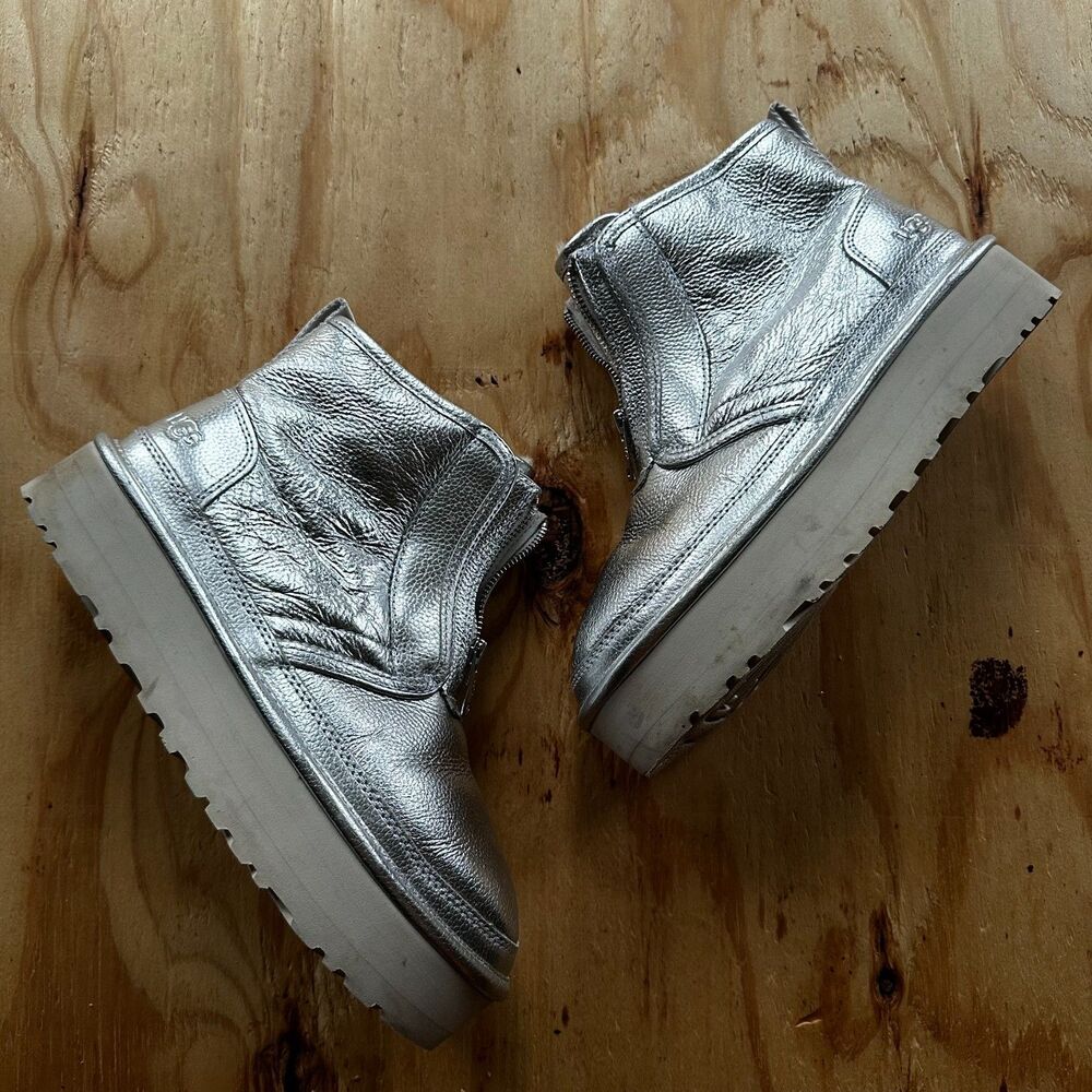 UGG Neumel Platform Zip Shine Silver Metallic Boots - 8